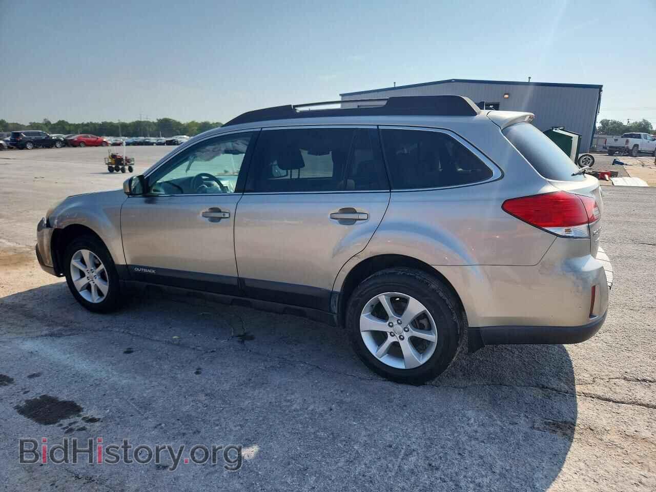 2014 SUBARU OUTBACK - VIN: 4S4BRCCC2E3217752 - Photo 2