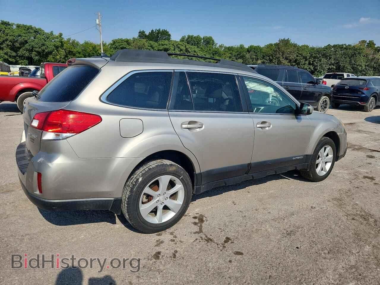 2014 SUBARU OUTBACK - VIN: 4S4BRCCC2E3217752 - Photo 3