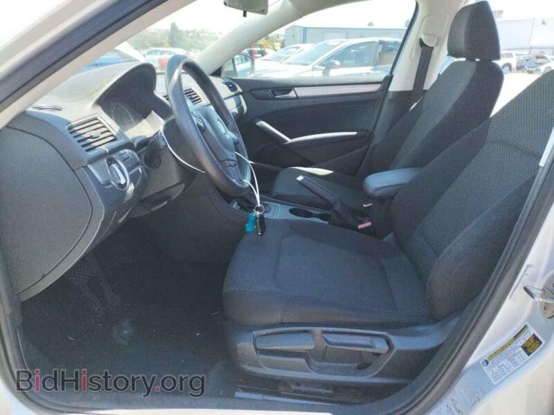 2015 Volkswagen PASSAT (VIN 1VWAT7A34FC078573) — photo 7 of 12