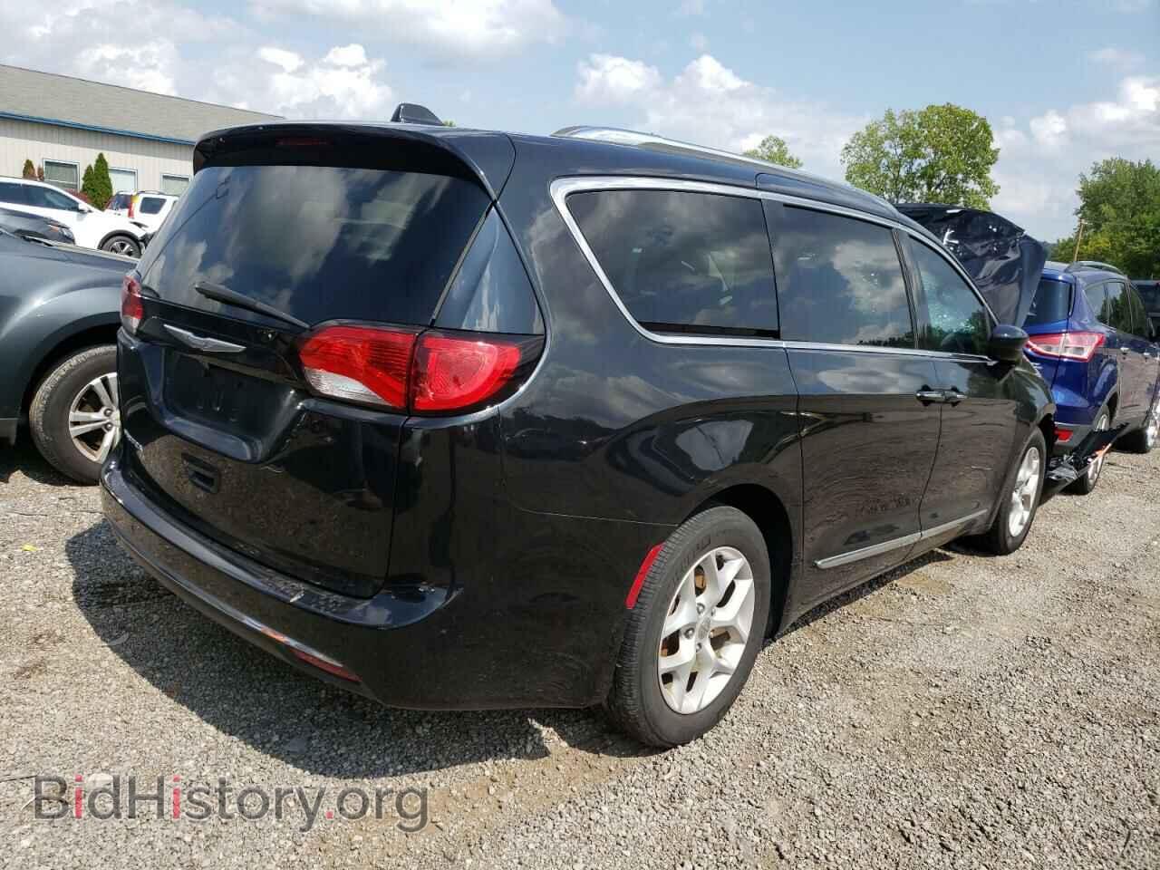 2018 CHRYSLER PACIFICA - VIN: 2C4RC1EG0JR121449 - Фото 3