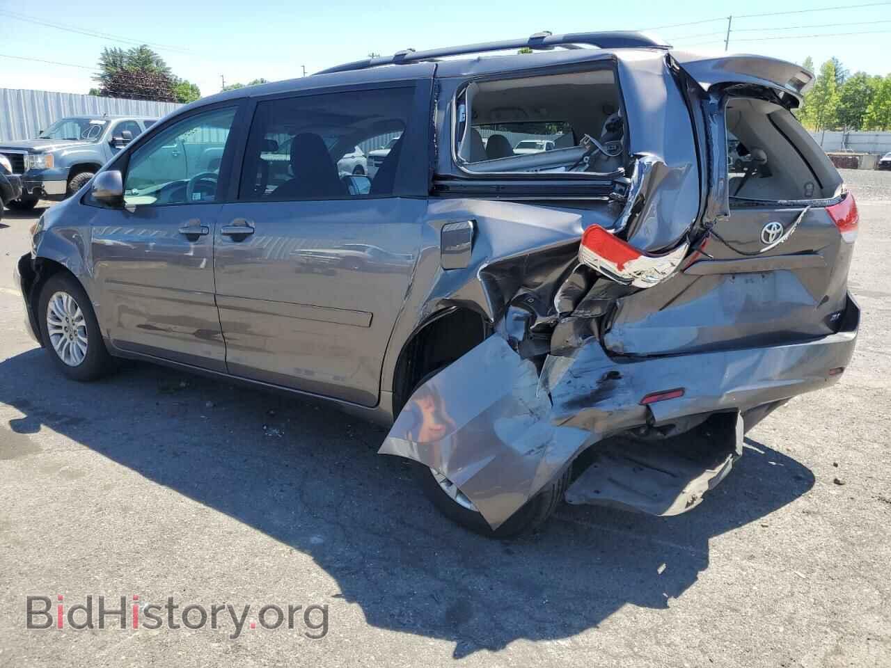 2011 TOYOTA All Models - VIN: 5TDYK3DC4BS175953 - Фото 2
