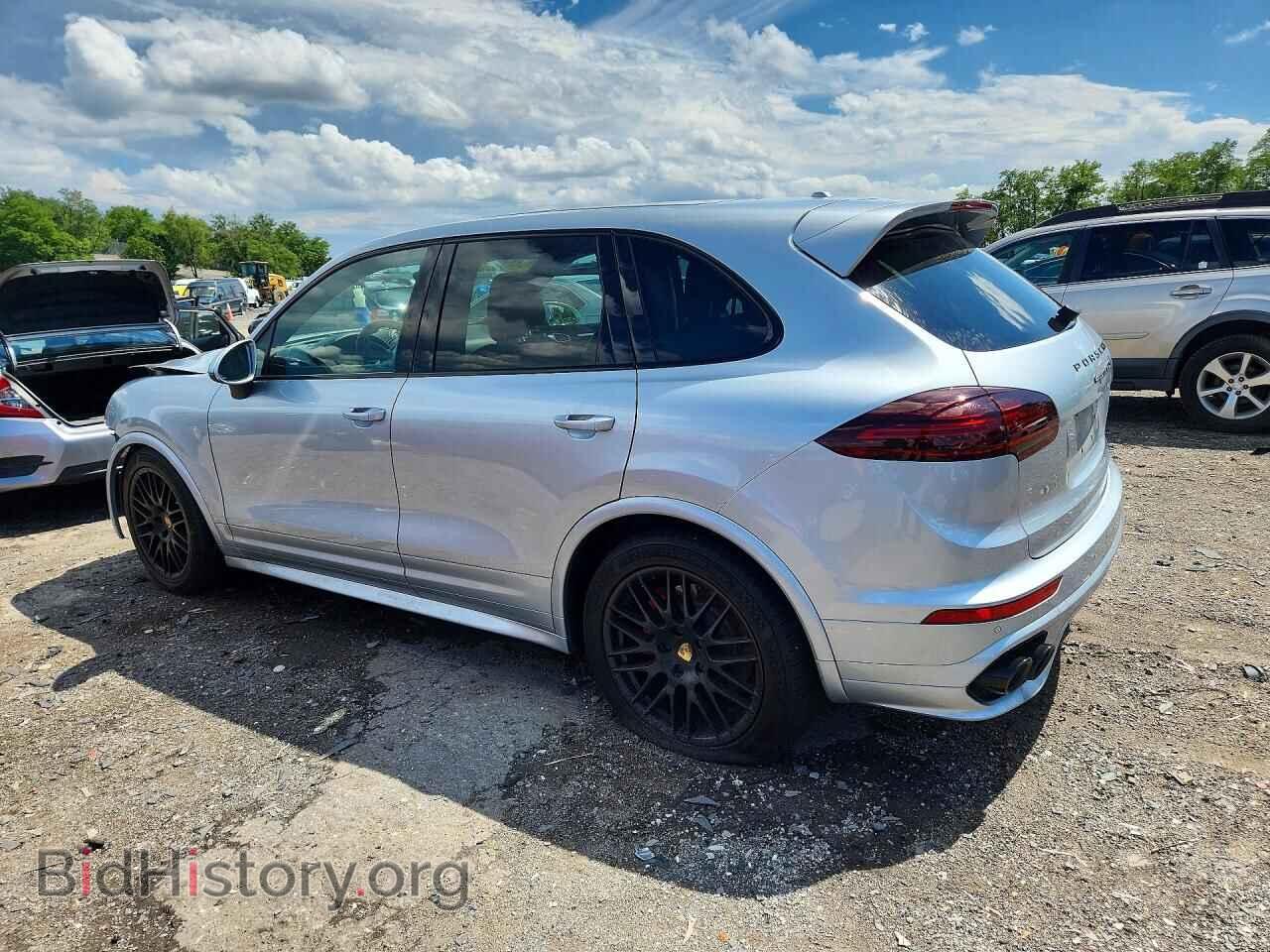2016 PORSCHE CAYENNE - VIN: WP1AD2A23GLA76792 - Photo 2