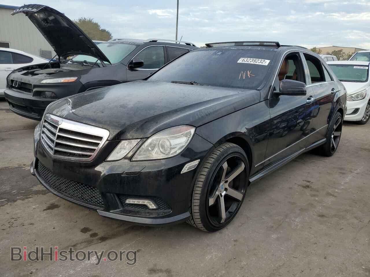 2011 MERCEDES-BENZ E-CLASS - VIN: WDDHF7CB4BA277910 - Фото 2