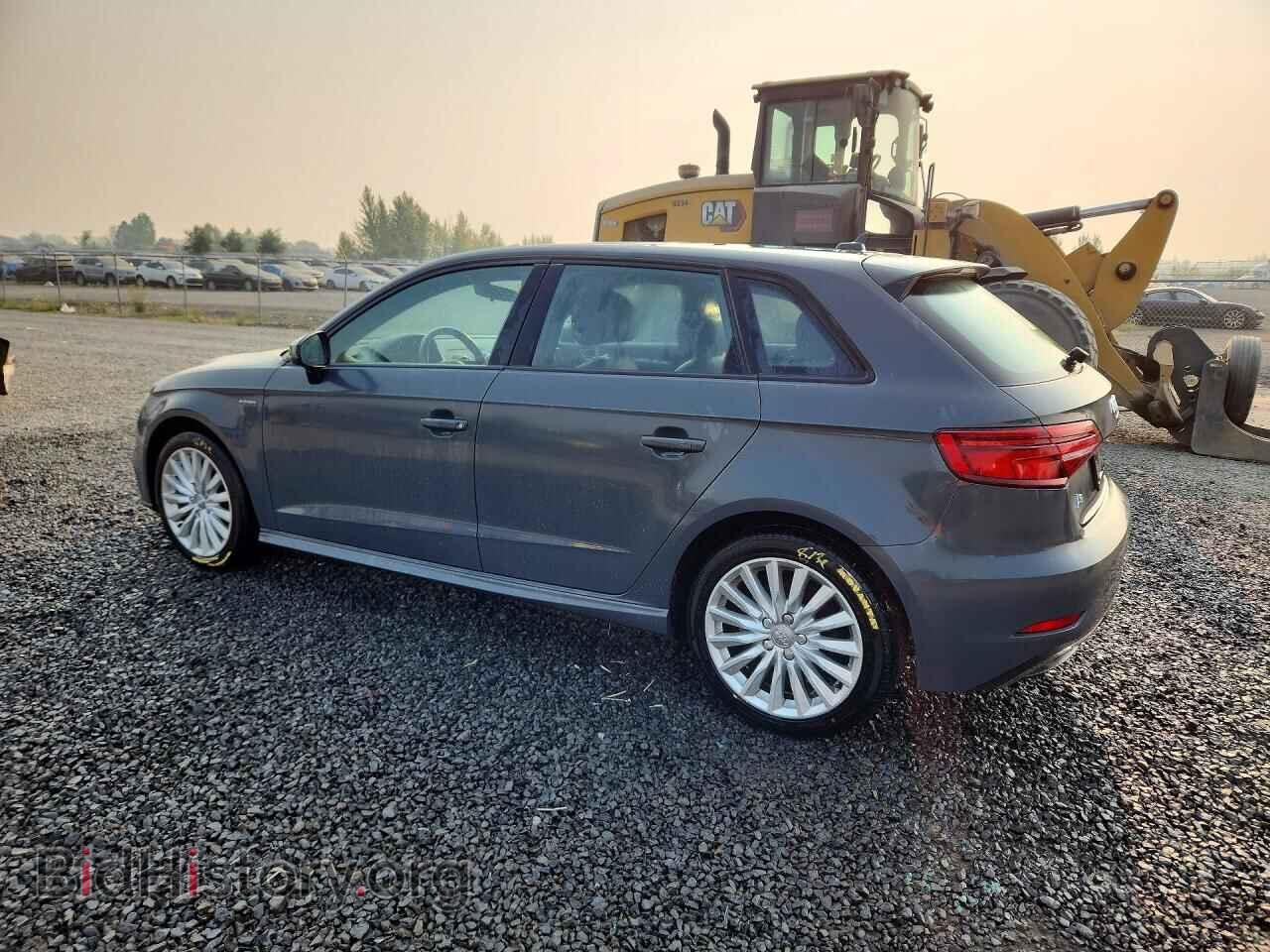 2017 AUDI A3 - VIN: WAUUPBFF8HA042066 - Photo 2