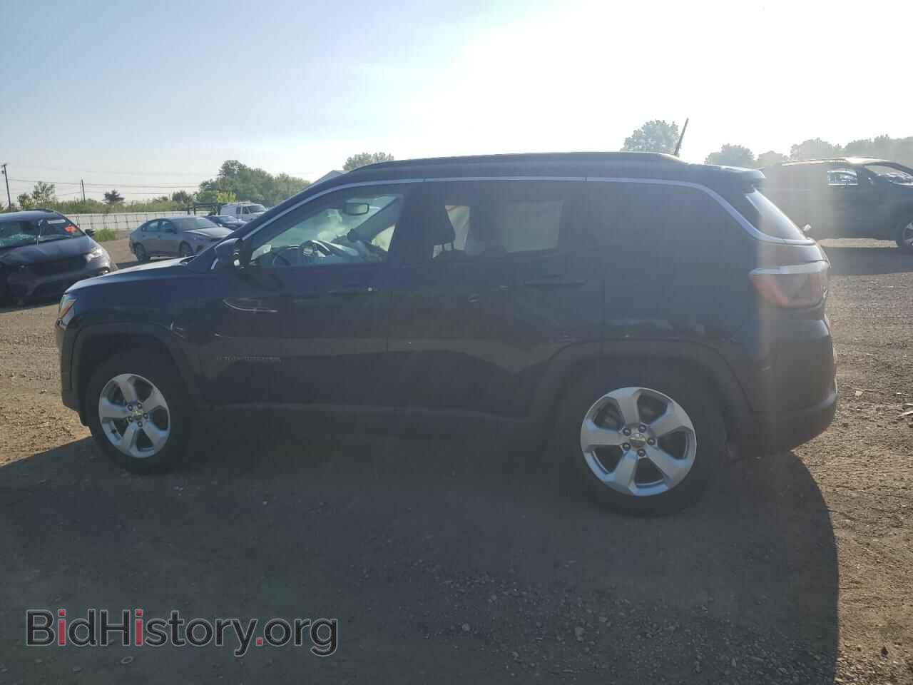 2018 JEEP COMPASS - VIN: 3C4NJCBB7JT233199 - Фото 2
