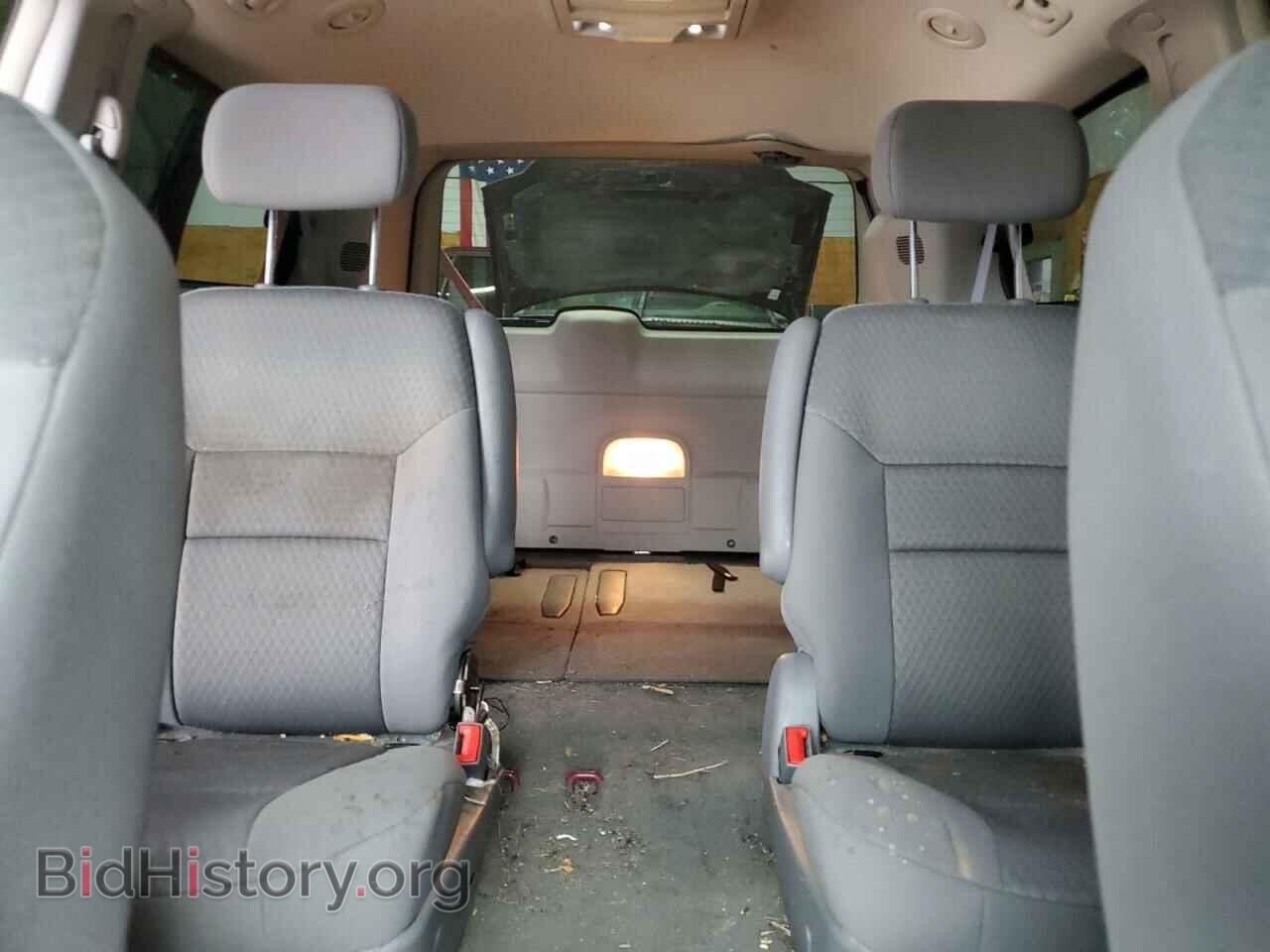 2008 CHRYSLER MINIVAN - VIN: 2A8HR54P28R738826 - Фото 10