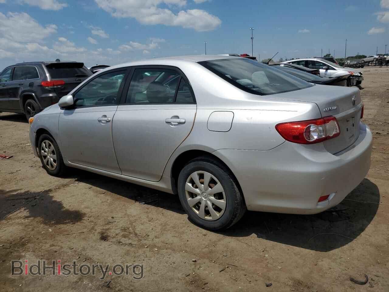 2011 TOYOTA COROLLA - VIN: 2T1BU4EE9BC734945 - Фото 2