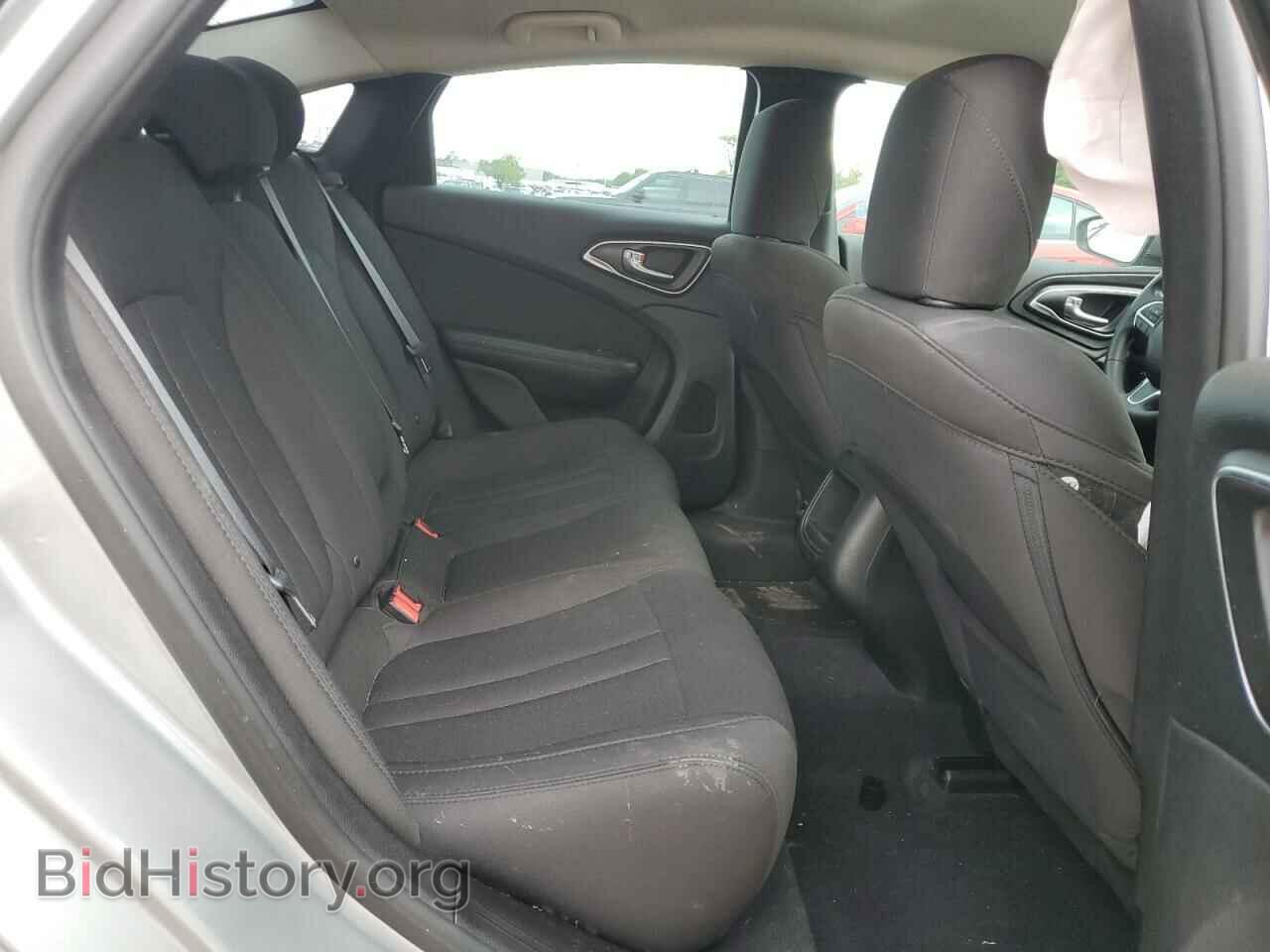 2016 CHRYSLER 200 - VIN: 1C3CCCFB3GN100125 - Photo 10