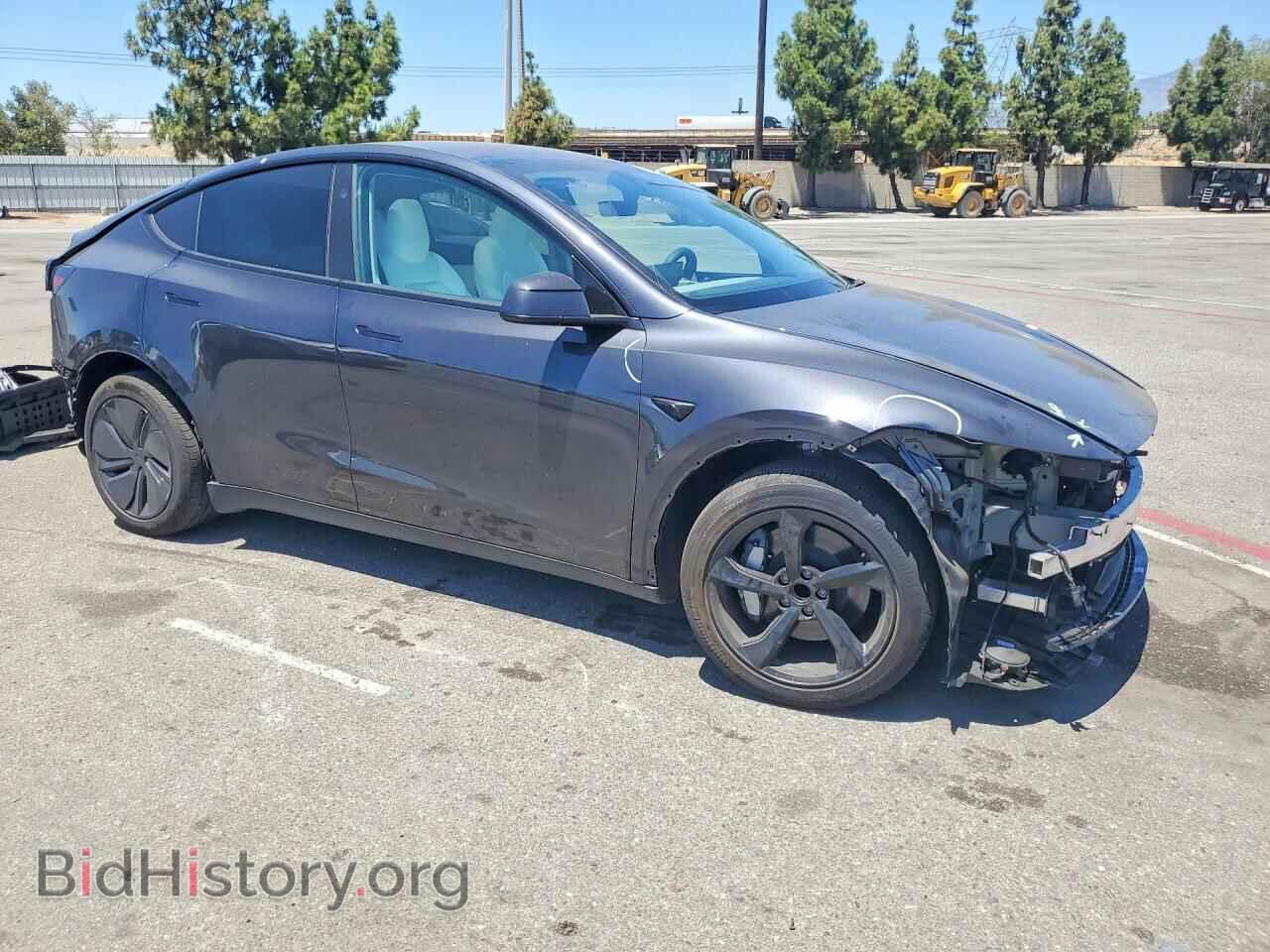 2026 TESLA MODEL Y - VIN: 7SAYGDEDXTF415367 - Photo 4