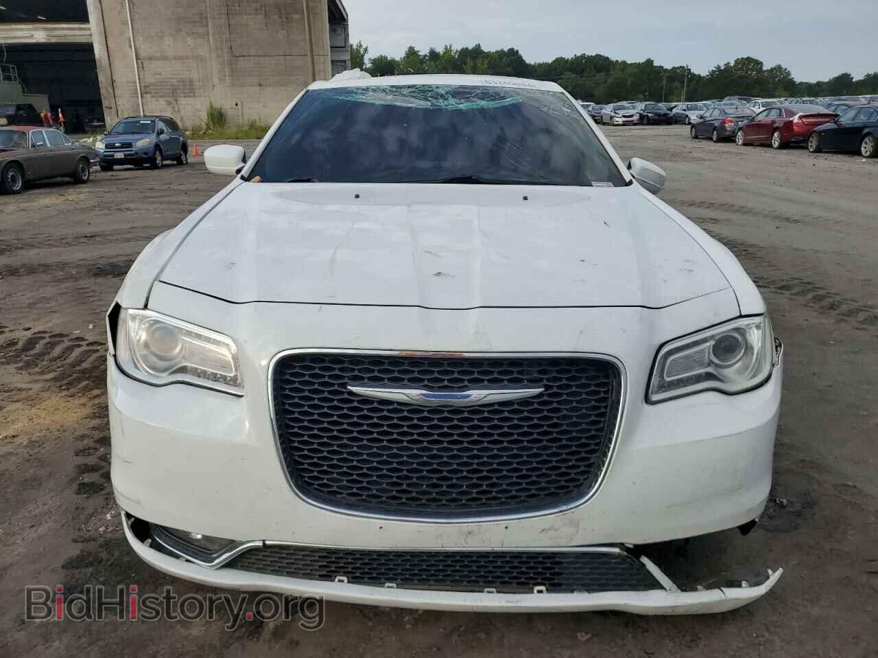 2017 CHRYSLER 300 - VIN: 2C3CCAAGXHH538562 - Фото 5