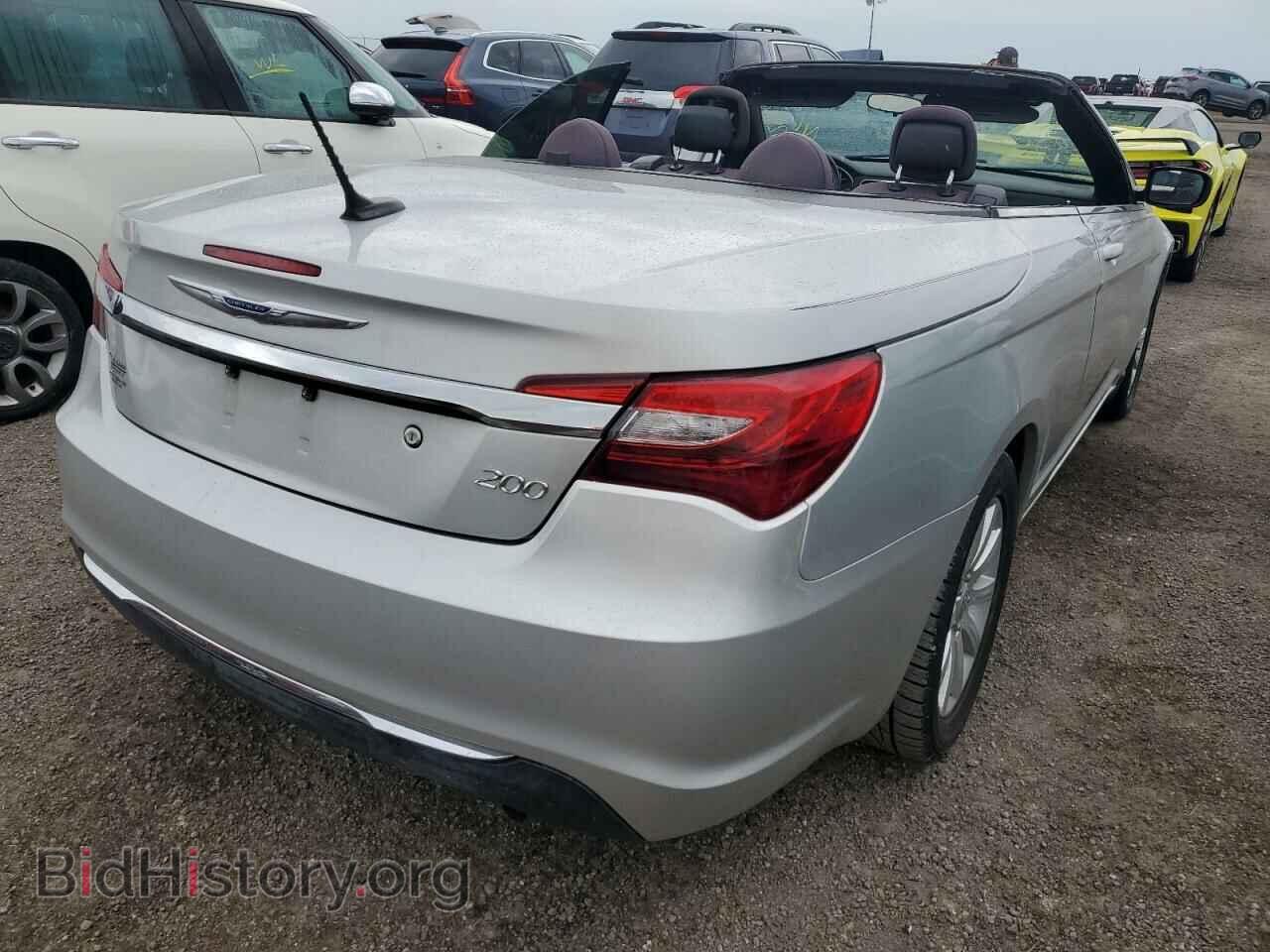 2012 CHRYSLER 200 - VIN: 1C3BCBEB8CN215482 - Фото 4