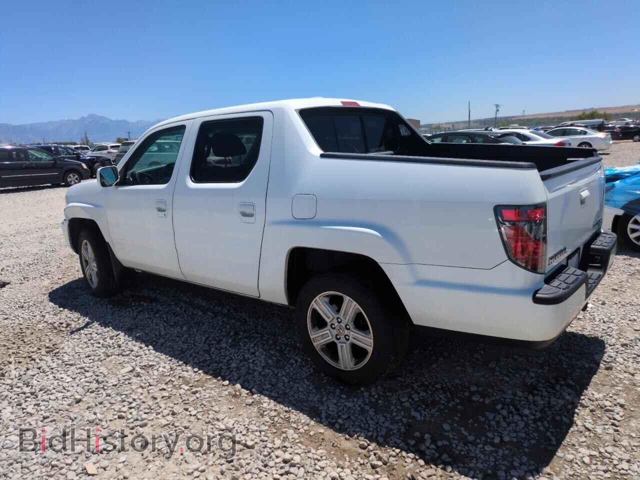 2013 HONDA RIDGELINE - VIN: 5FPYK1F51DB012324 - Фото 2