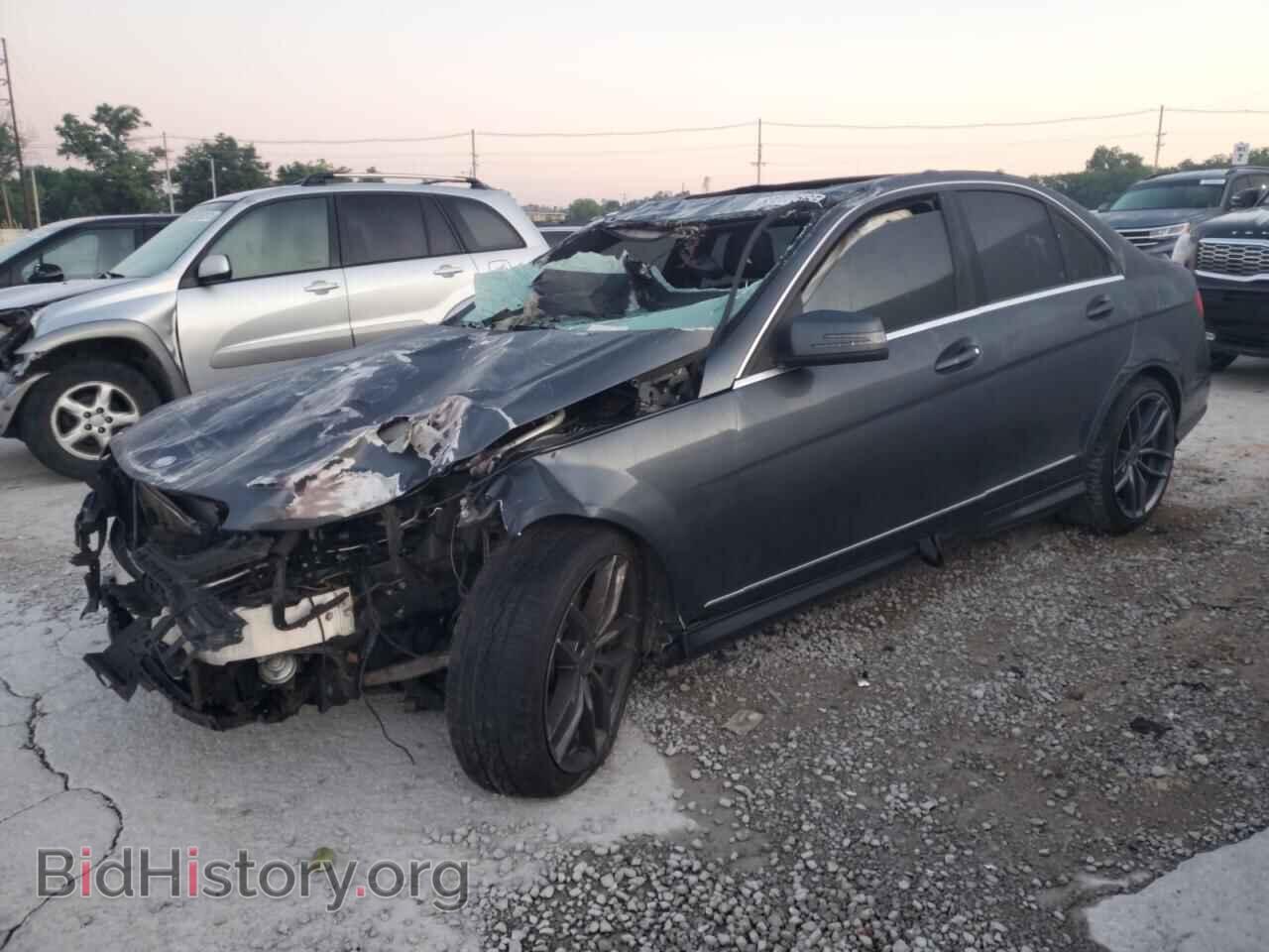Photo WDDGF8ABXEA936677 - MERCEDES-BENZ C-CLASS 2014