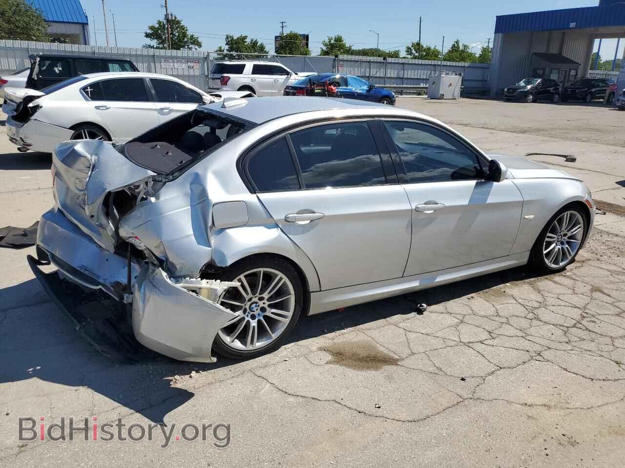 2011 BMW 3 SERIES - VIN: WBAPH7C58BA171256 - Фото 3