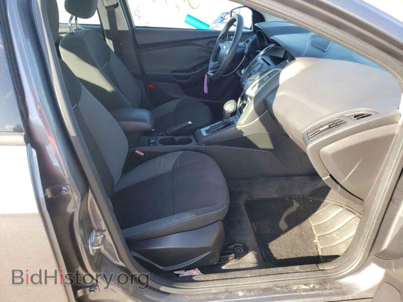 2012 Ford FOCUS (VIN 1FAHP3F23CL113331) — фото 5 из 10