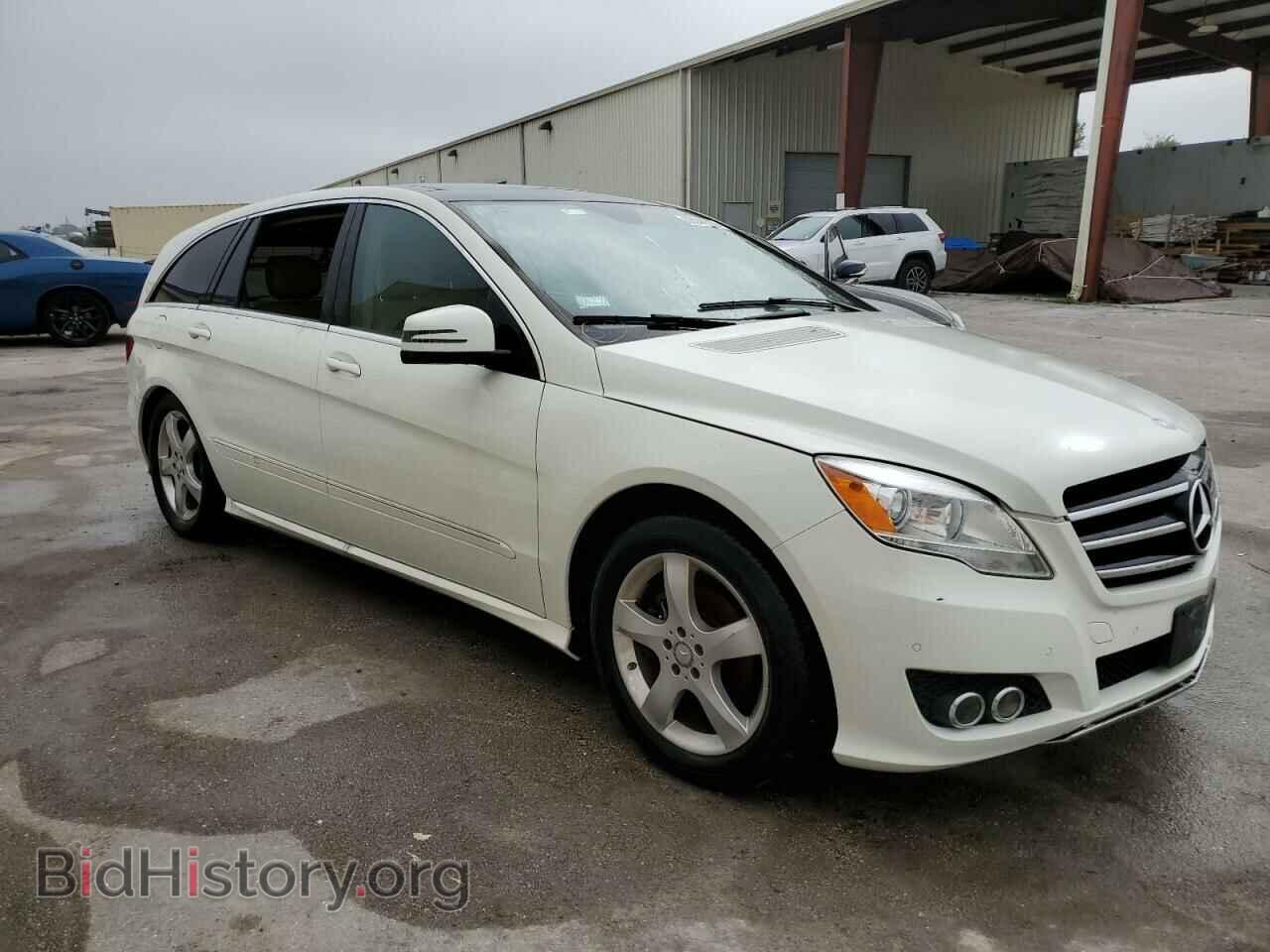 Photo 4JGCB6FE7BA113319 - MERCEDES-BENZ R-CLASS 2011