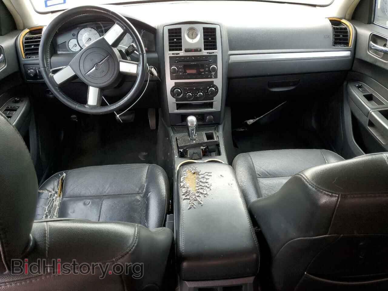 2010 CHRYSLER 300 - VIN: 2C3CA5CV3AH232964 - Фото 8