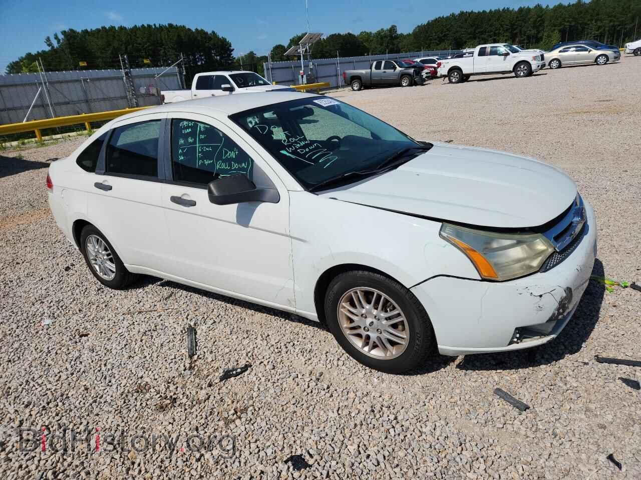 2009 FORD FOCUS - VIN: 1FAHP35N79W110340 - Photo 4