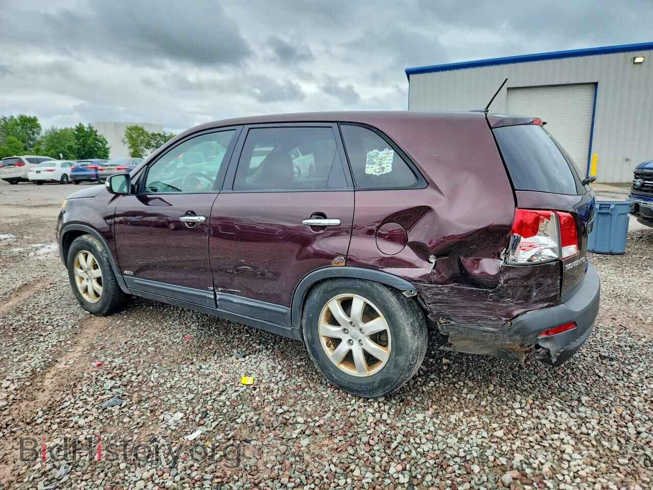 2013 KIA SORENTO - VIN: 5XYKTCA64DG311726 - Фото 2