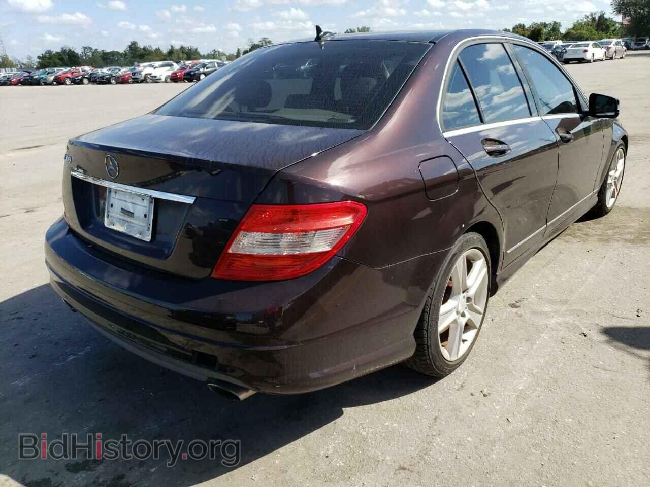 2011 MERCEDES-BENZ C-CLASS - VIN: WDDGF5EB4BR137645 - Фото 4