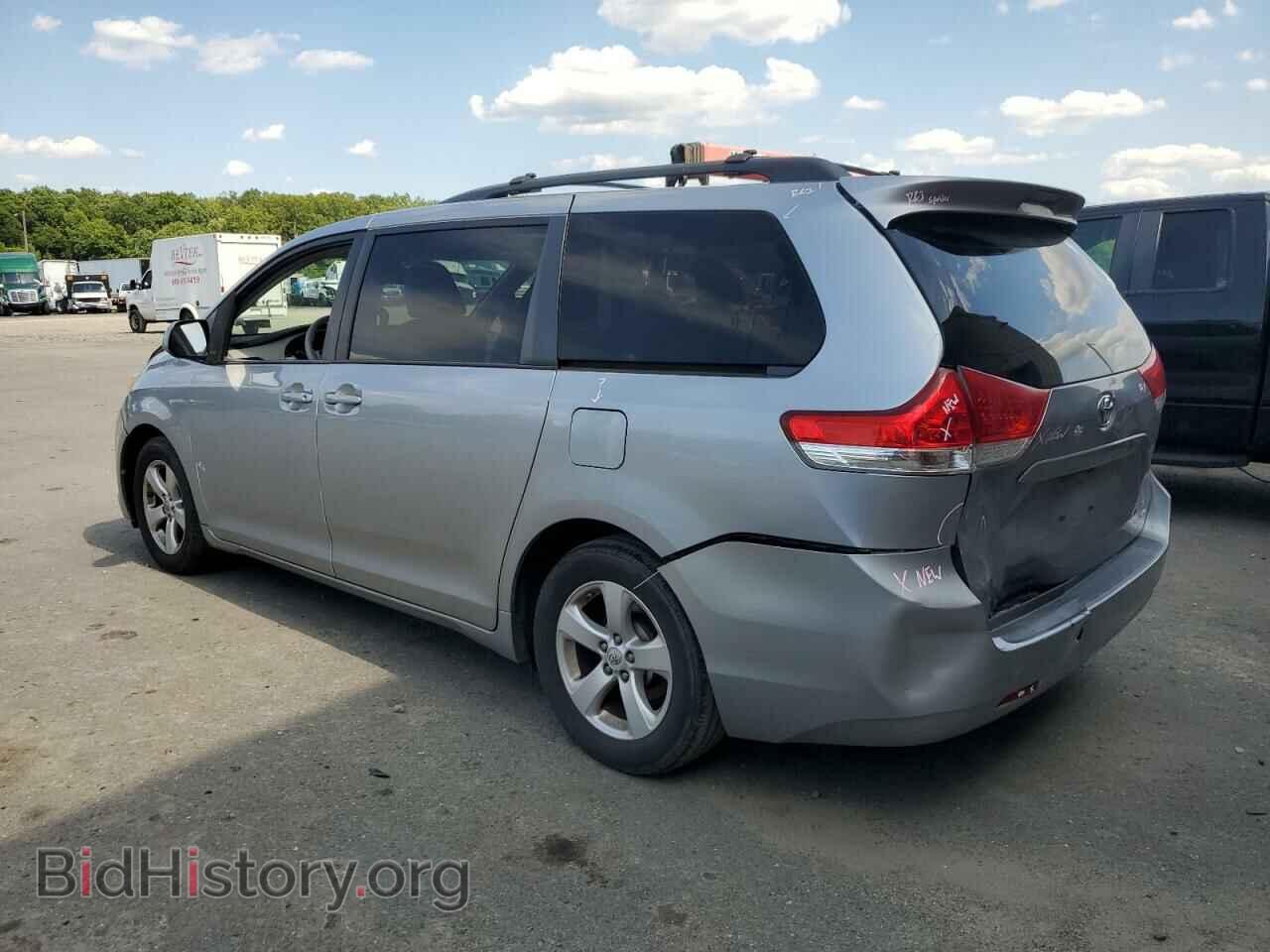 2011 TOYOTA All Models - VIN: 5TDKK3DC5BS164725 - Фото 2
