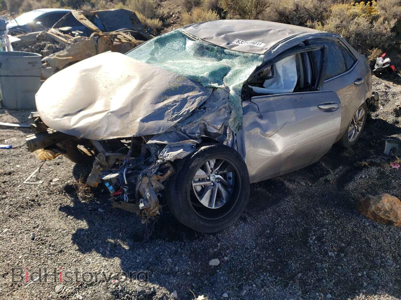 2015 TOYOTA COROLLA - VIN: 5YFBPRHE7FP180391 - Фото 2