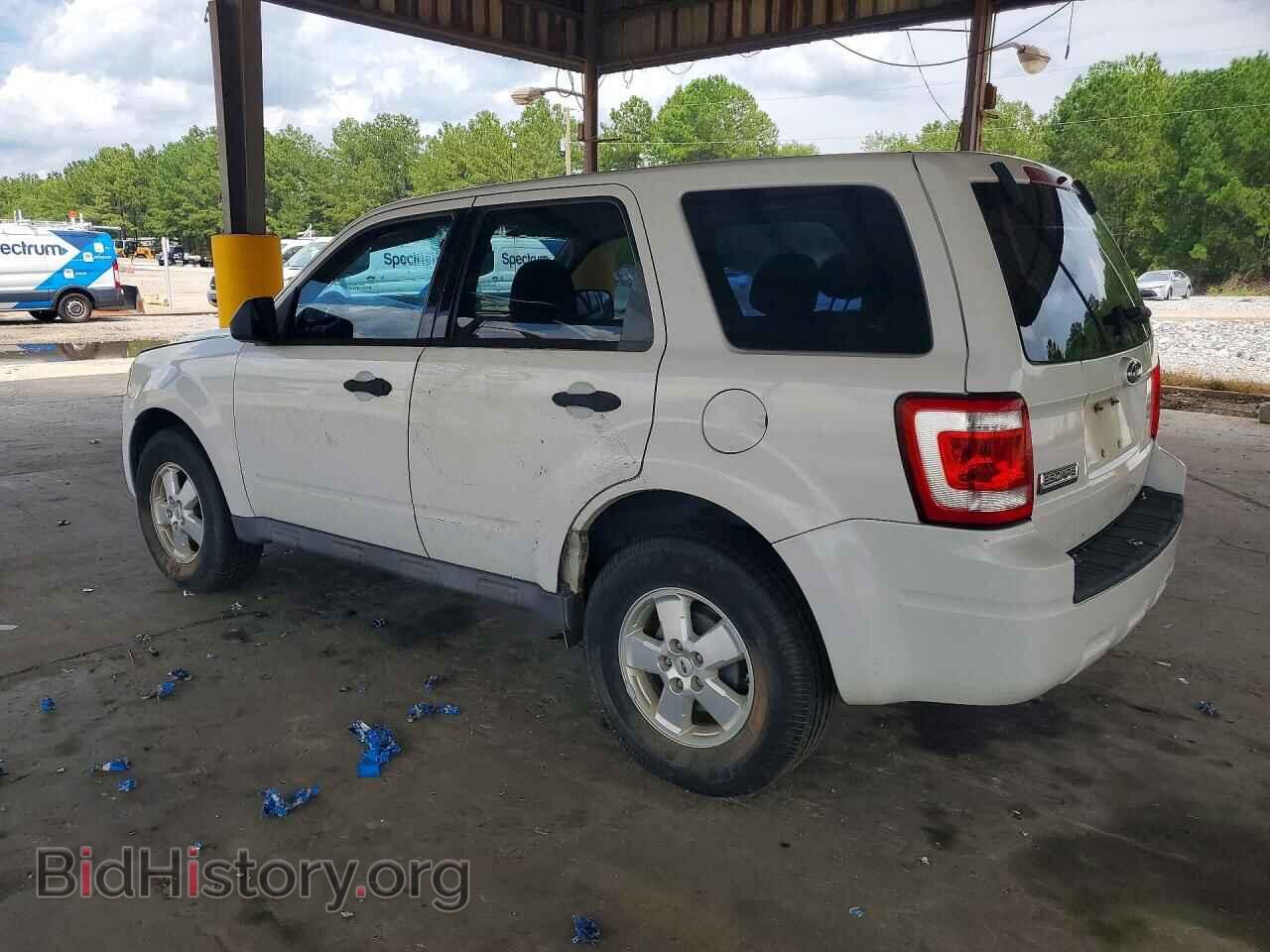 2009 FORD ESCAPE - VIN: 1FMCU027X9KA74907 - Фото 2