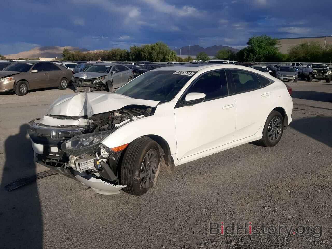 Photo 19XFC2F75JE208465 - HONDA CIVIC 2018