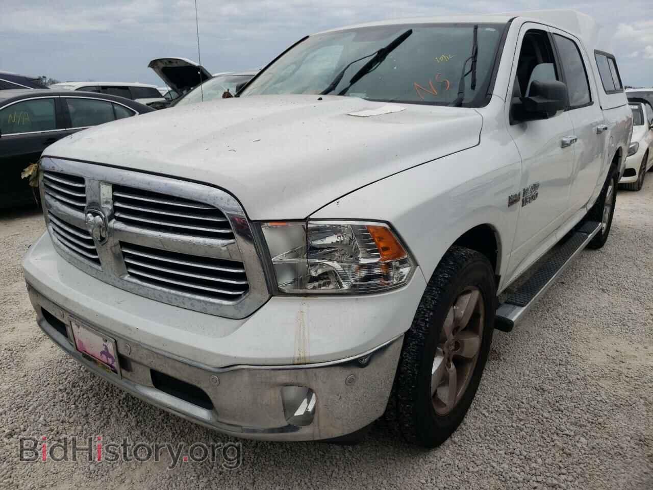 2017 RAM 1500 - VIN: 1C6RR6LT5HS524886 - Photo 2