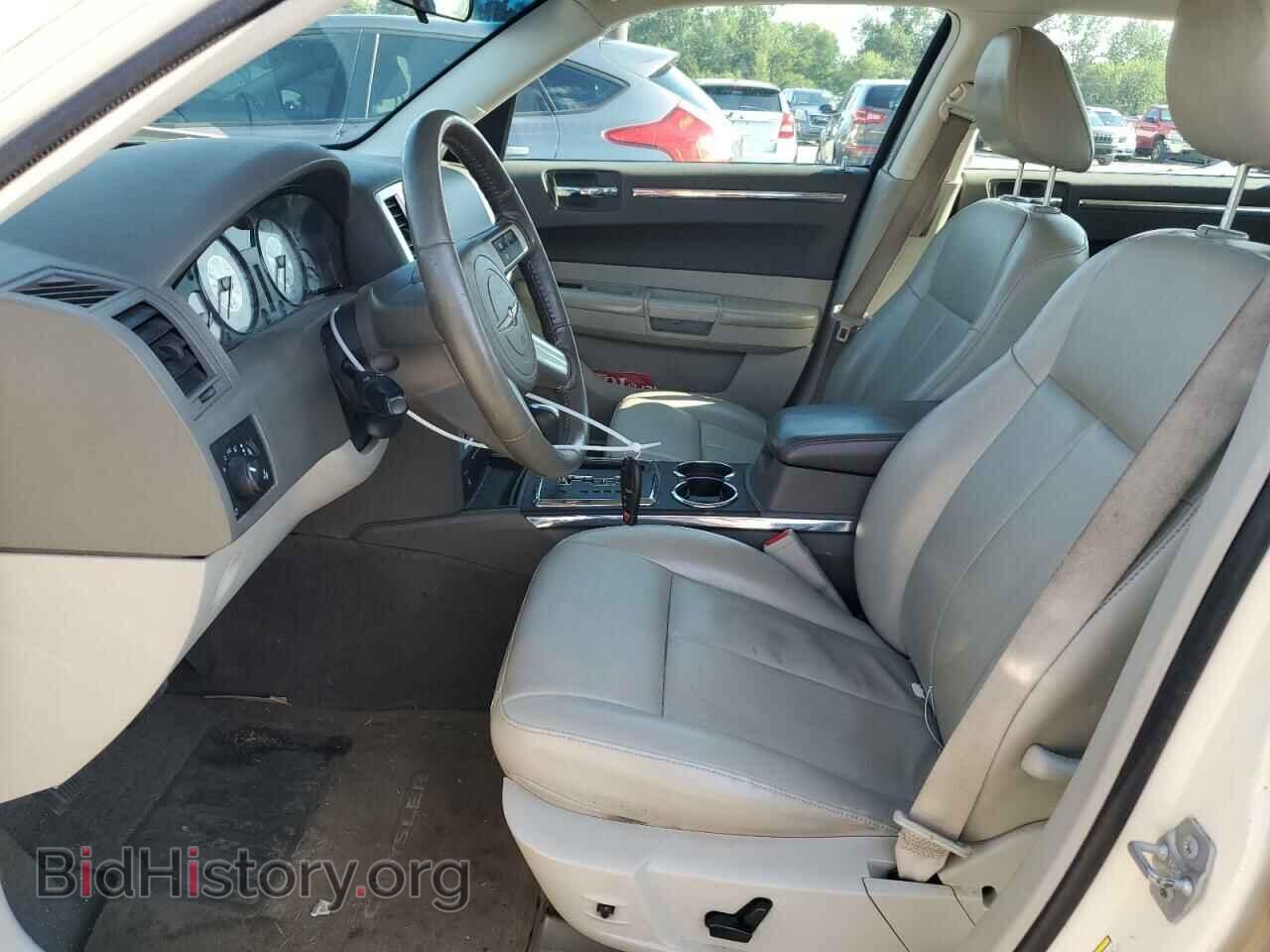 2010 CHRYSLER 300 - VIN: 2C3CA5CV4AH132372 - Фото 7
