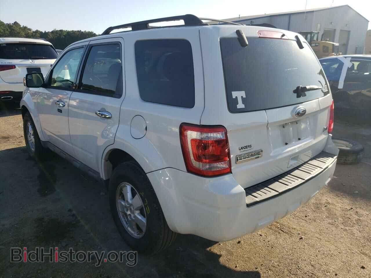 2010 FORD ESCAPE - VIN: 1FMCU0DG2AKB54557 - Фото 3