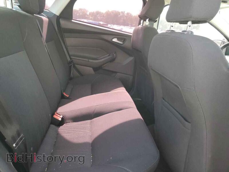 2017 Ford FOCUS (VIN 1FADP3F28HL244258) — photo 10 of 12