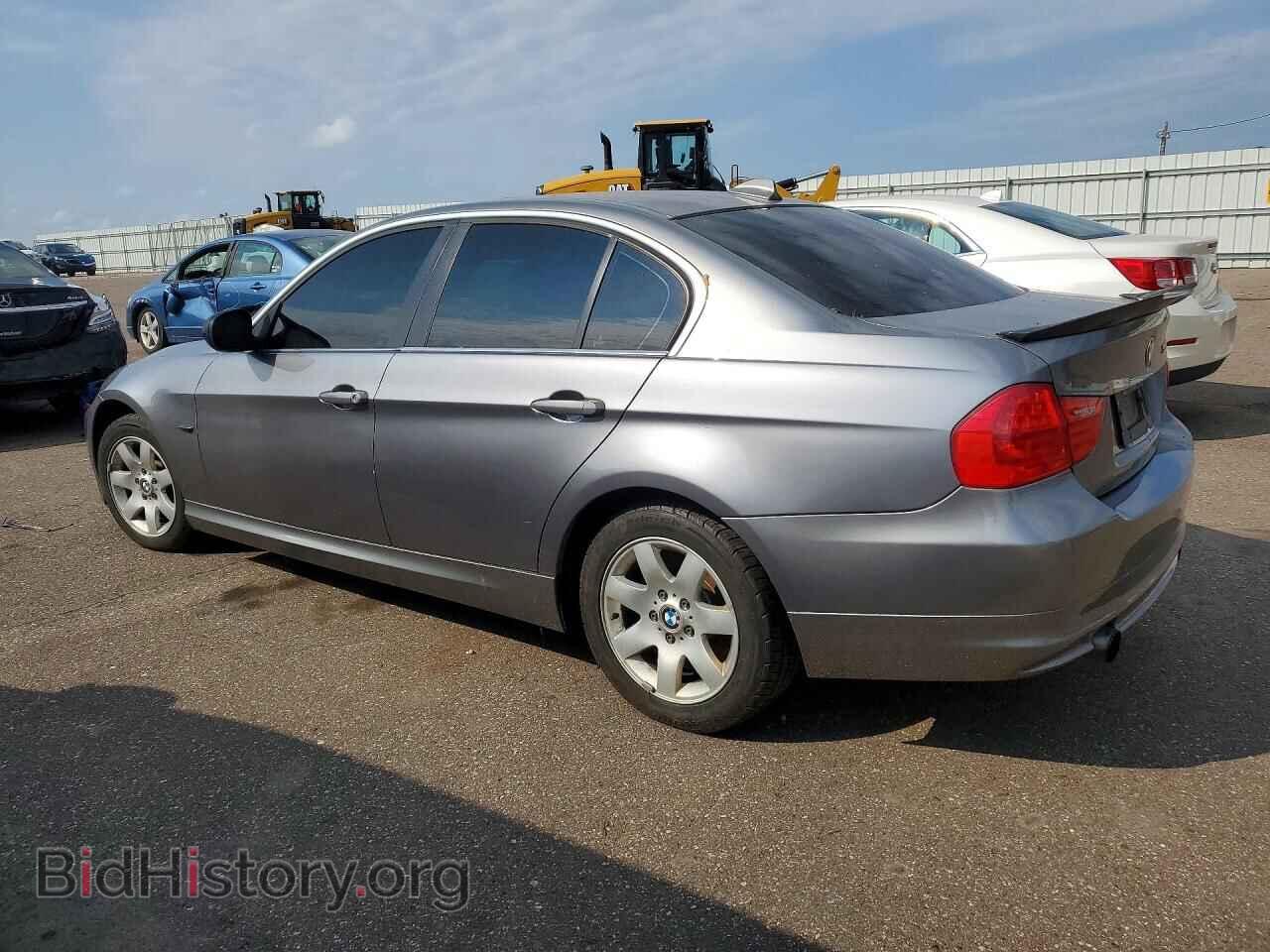 2011 BMW 3 SERIES - VIN: WBAPL5C57BA920728 - Photo 2