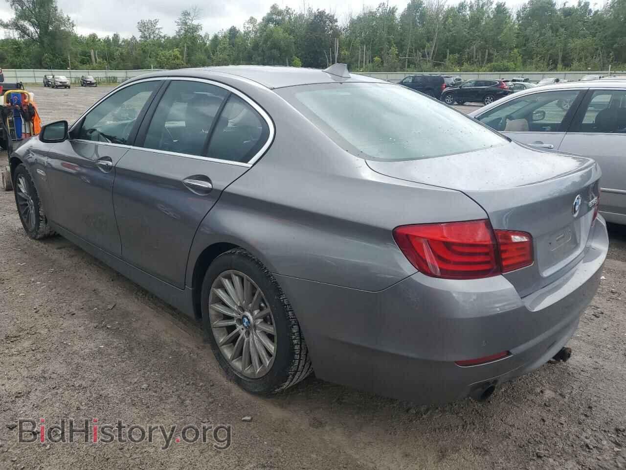 2011 BMW 5 SERIES - VIN: WBAFU7C50BC877021 - Фото 2