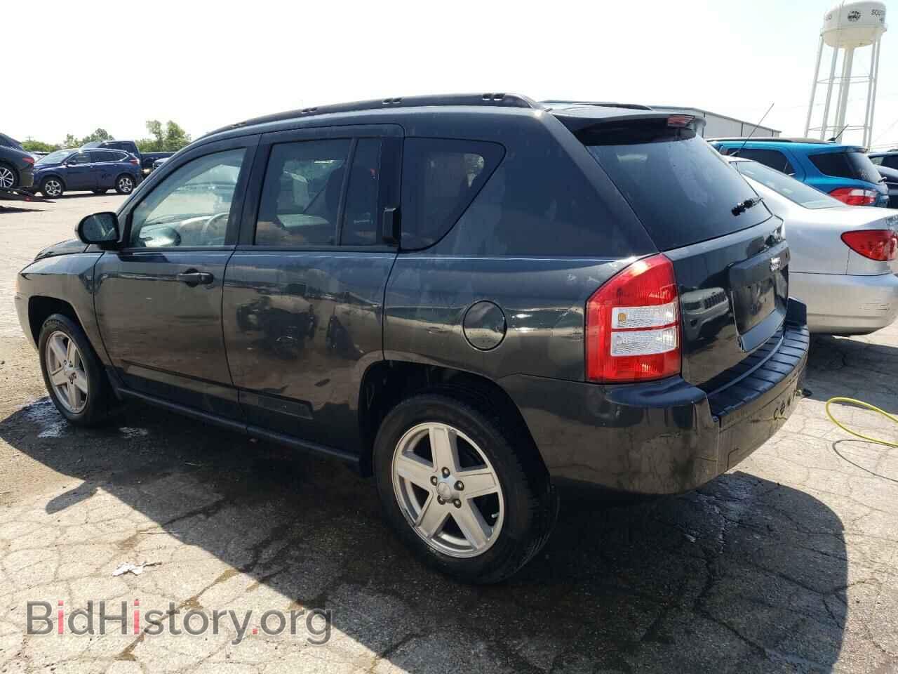 2010 JEEP COMPASS - VIN: 1J4NT1FB9AD647156 - Photo 2
