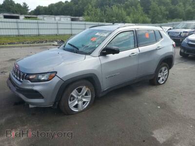 2022 Jeep COMPASS Latitude, silver — VIN 3C4NJDBB3NT231588, Copart