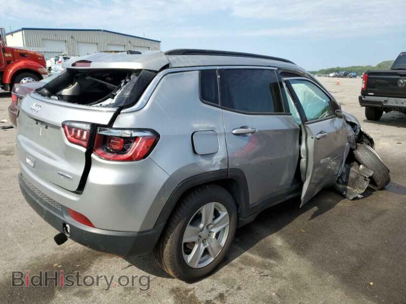 2022 Jeep COMPASS (VIN 3C4NJDBB3NT231588) — photo 3 of 13