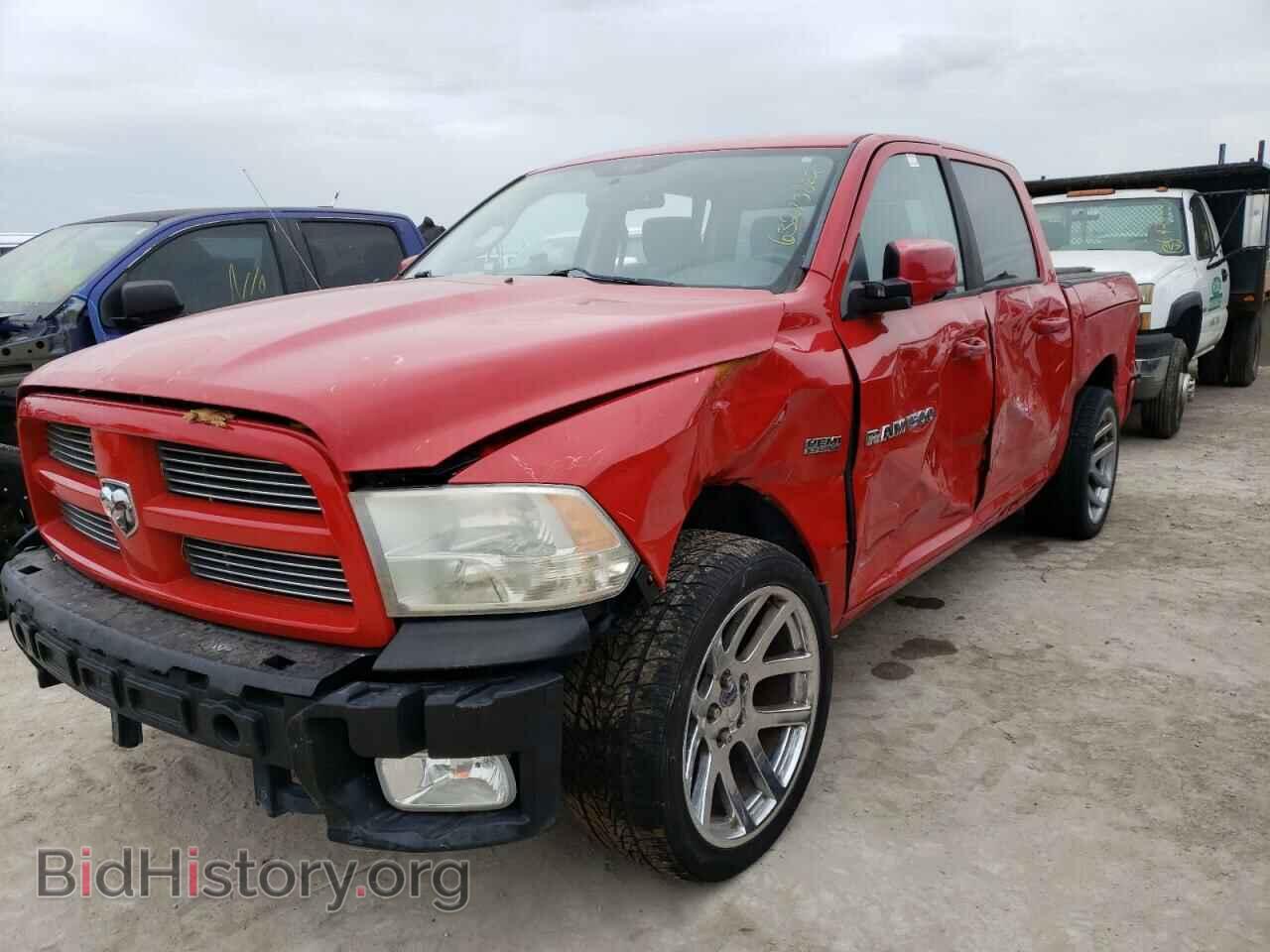 2011 DODGE RAM 1500 - VIN: 1D7RB1CT1BS614856 - Фото 2