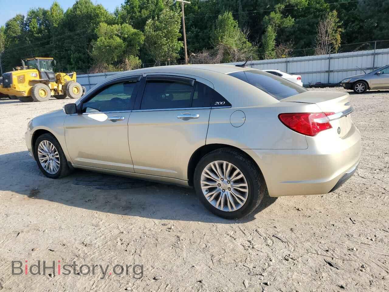 2011 CHRYSLER 200 - VIN: 1C3BC2FB0BN519550 - Фото 2