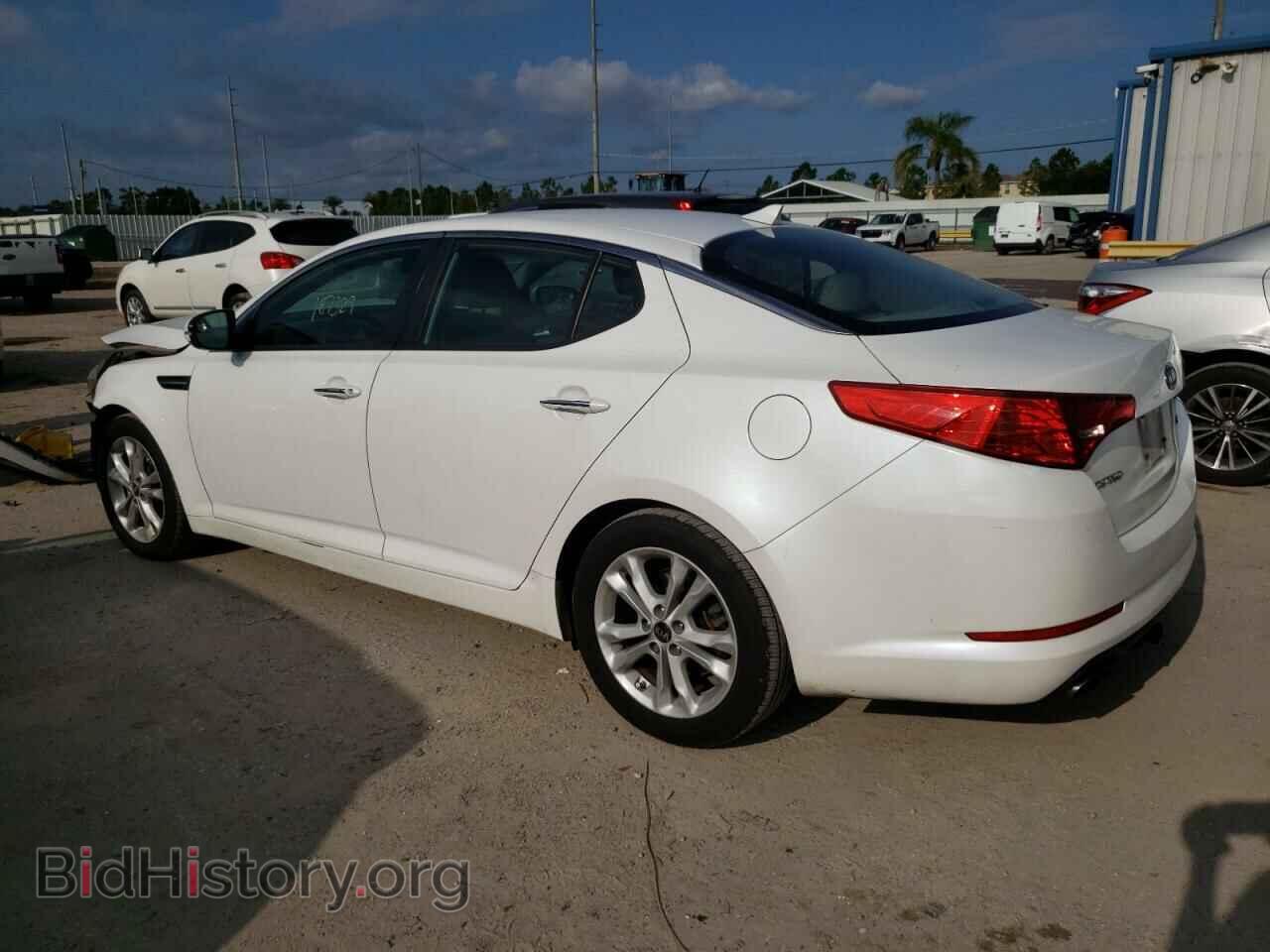 2011 KIA OPTIMA - VIN: KNAGN4A77B5125048 - Photo 2