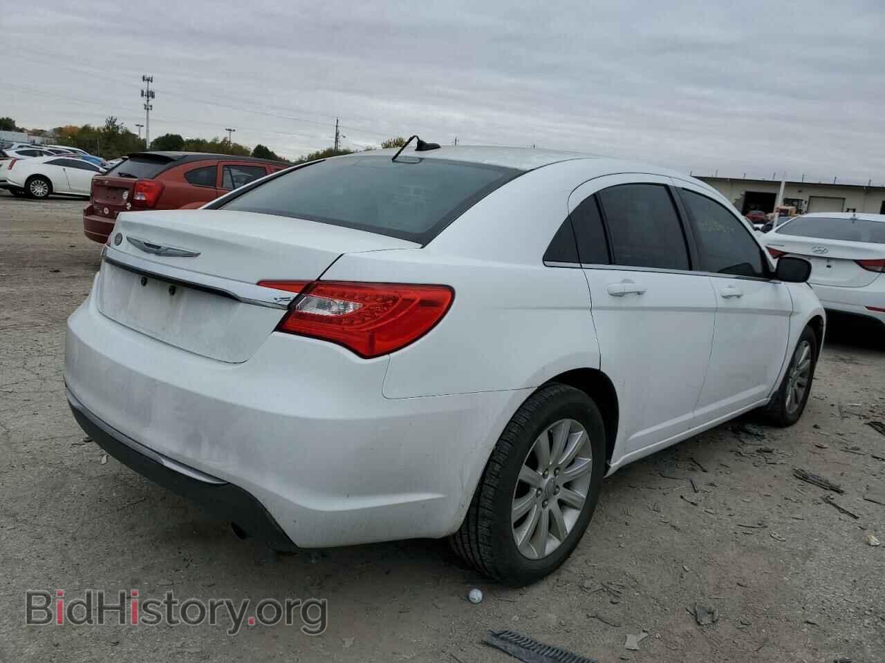 2012 CHRYSLER 200 - VIN: 1C3CCBBB7CN118024 - Фото 4