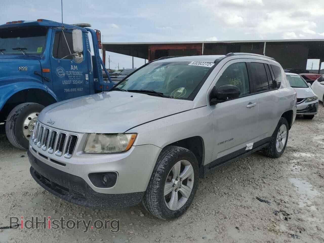 2012 JEEP COMPASS - VIN: 1C4NJCEB7CD662542 - Photo 2
