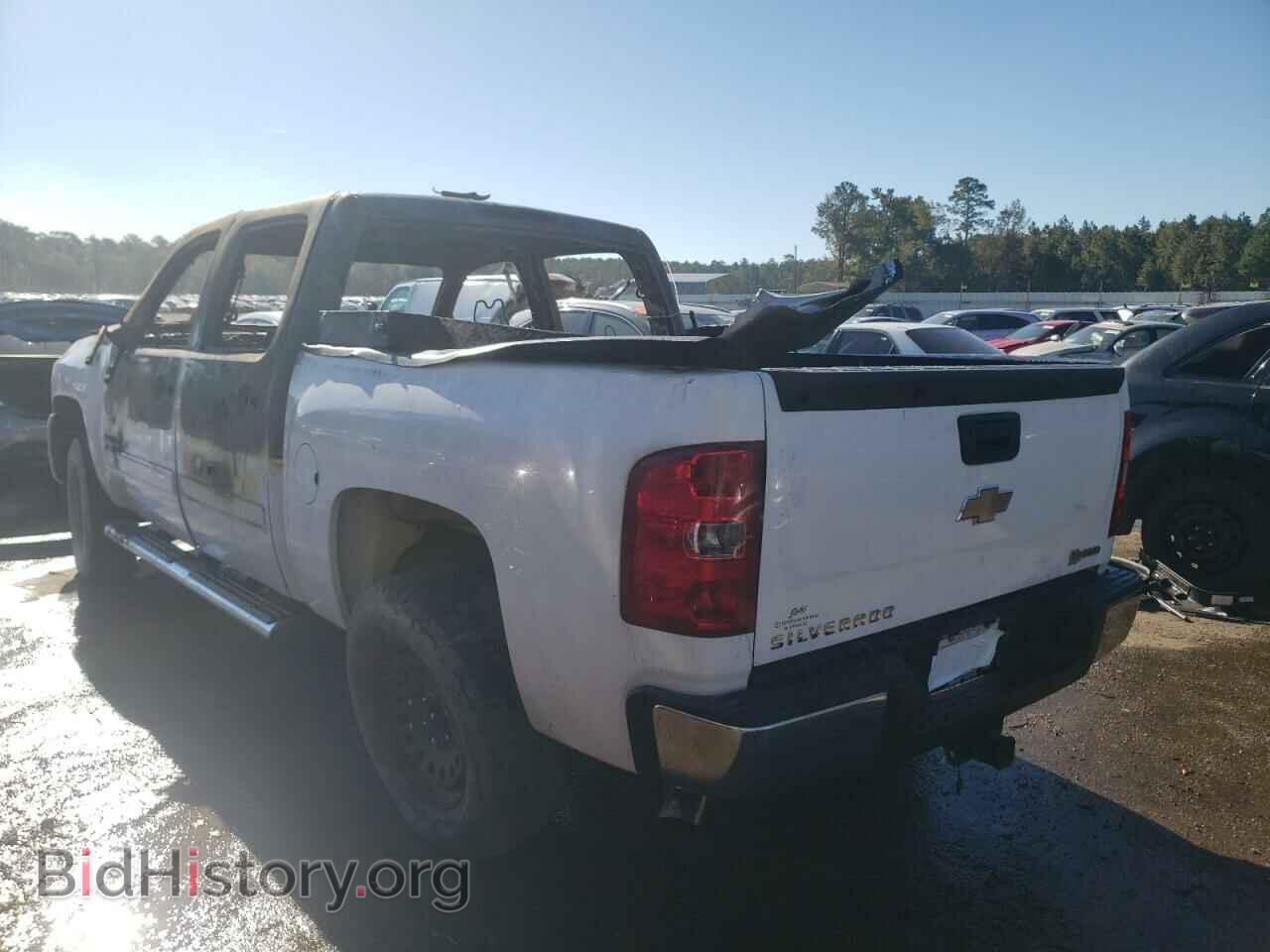 2011 CHEVROLET SILVERADO - VIN: 3GCUCUEJ2BG123041 - Фото 3