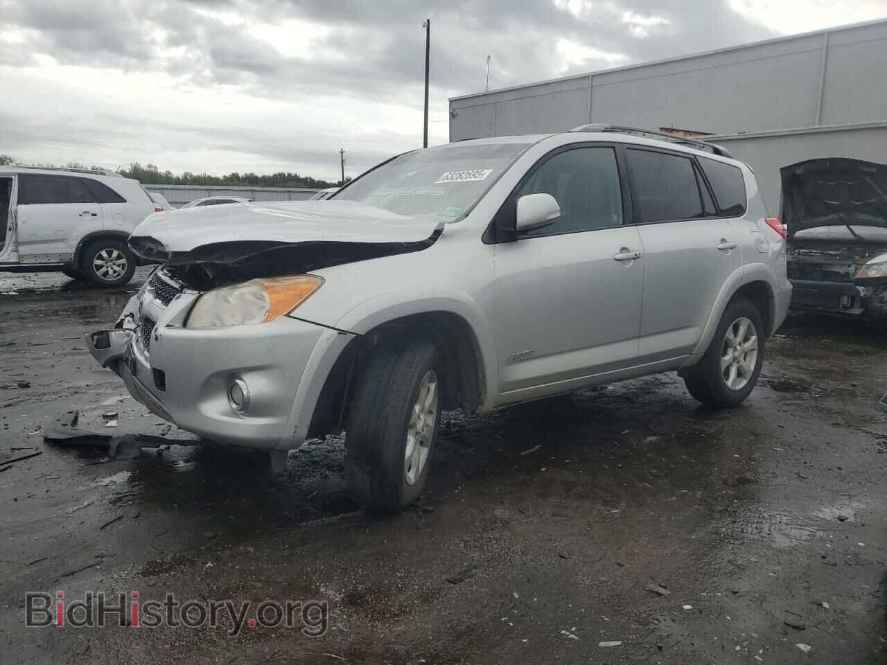 Фотография 2T3DF4DV8BW093054 - TOYOTA RAV4 2011