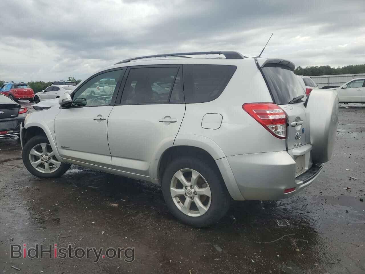 2011 TOYOTA RAV4 - VIN: 2T3DF4DV8BW093054 - Фото 2