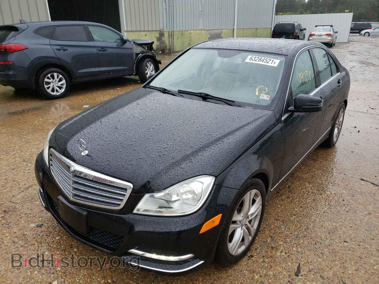 2012 MERCEDES-BENZ C-CLASS - VIN: WDDGF8BB3CR225089 - Фото 2