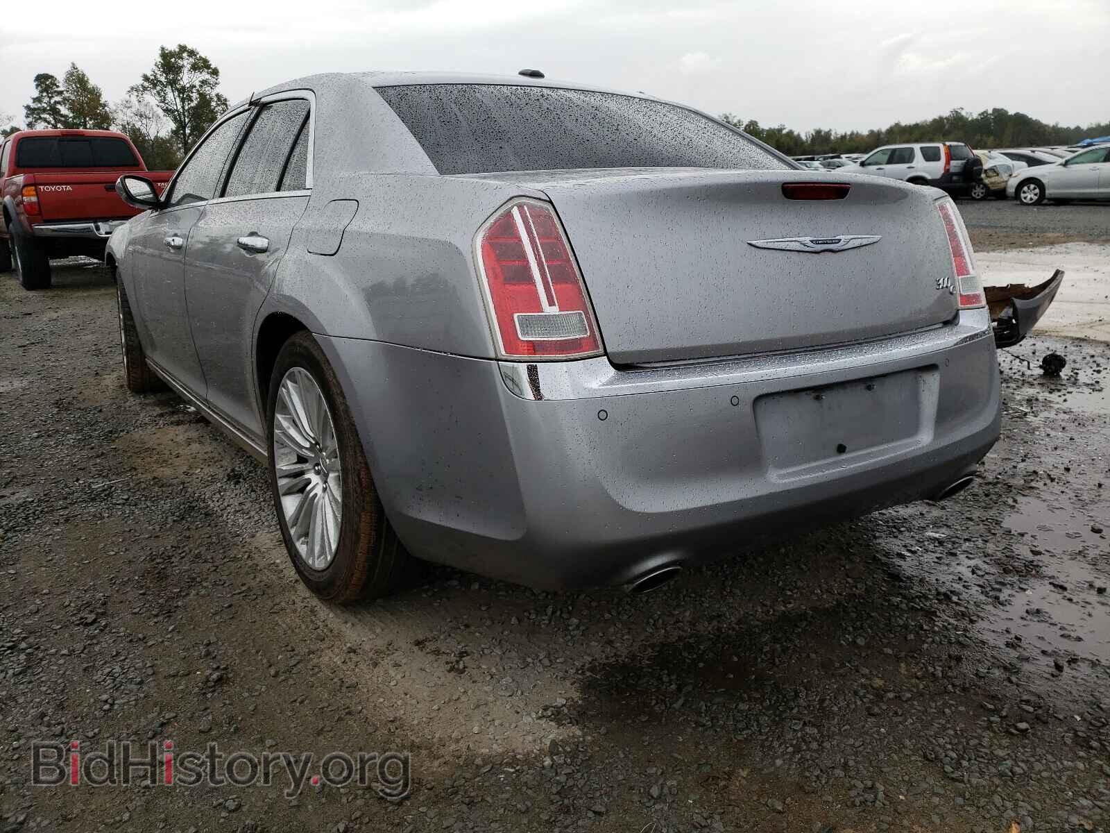 2011 CHRYSLER 300 - VIN: 2C3CA6CT0BH522178 - Фото 3