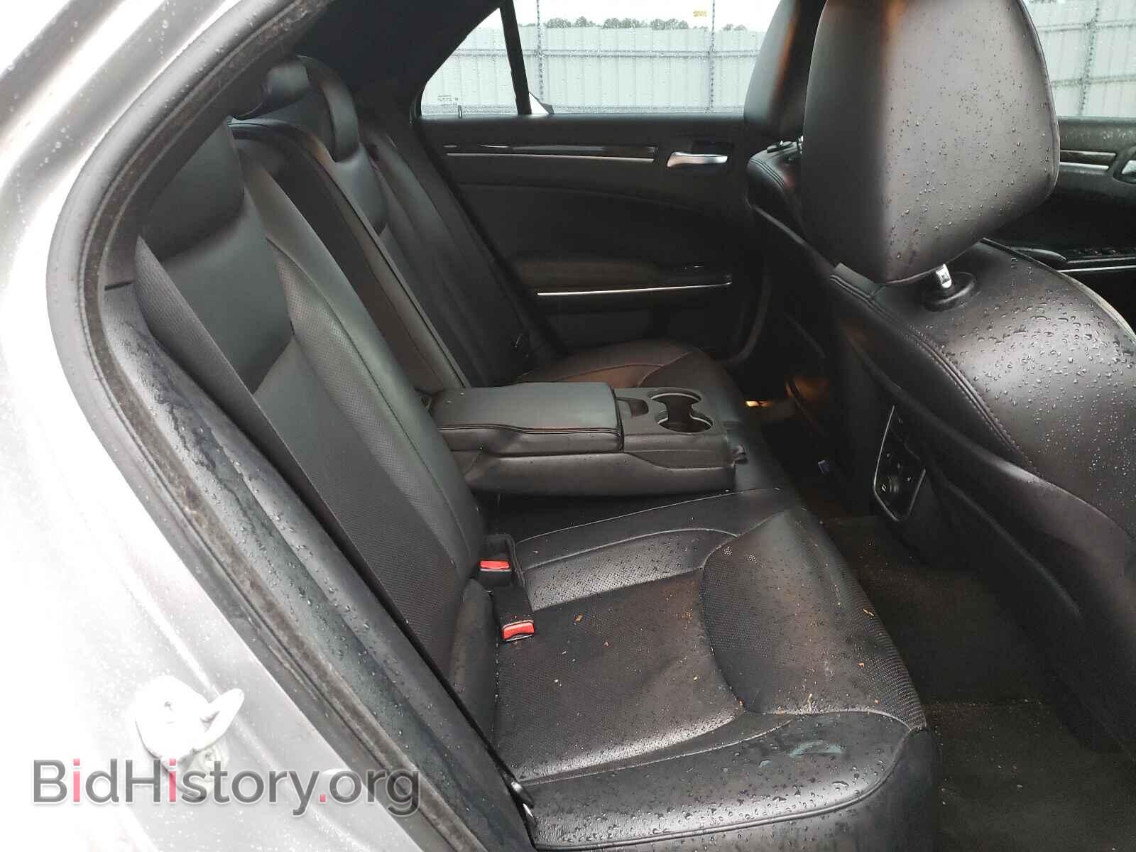 2011 CHRYSLER 300 - VIN: 2C3CA6CT0BH522178 - Фото 6