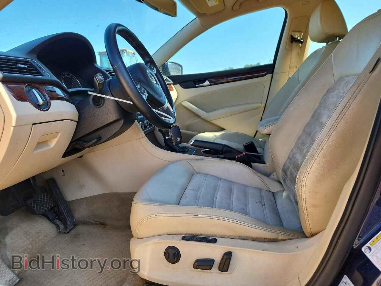 2013 VOLKSWAGEN PASSAT - VIN: 1VWCH7A38DC058043 - Фото 7