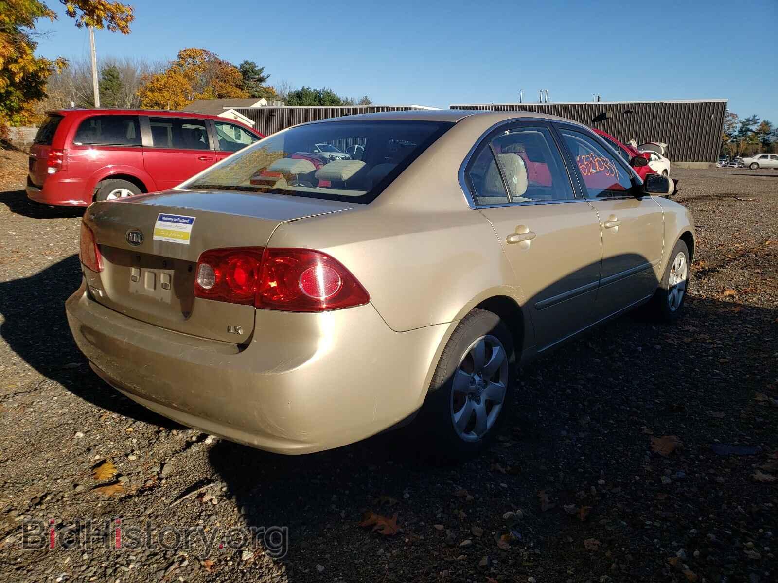 2007 KIA OPTIMA - VIN: KNAGE123775132650 - Фото 4